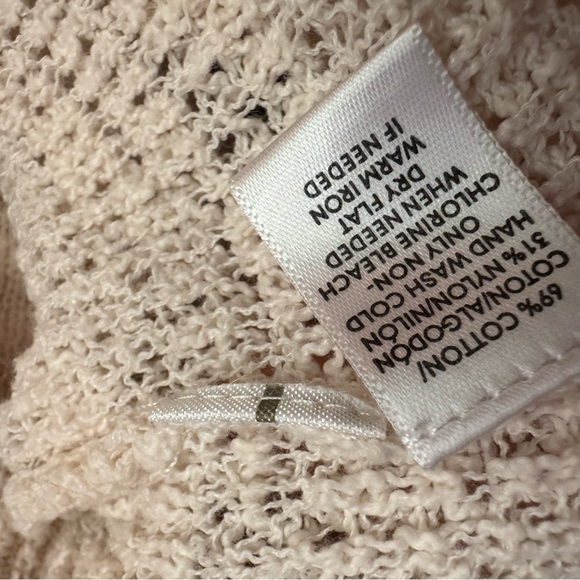 Lou & grey top 3/4 sleeve lightweight knit cream white crochet slits on sides - Picture 8 of 8